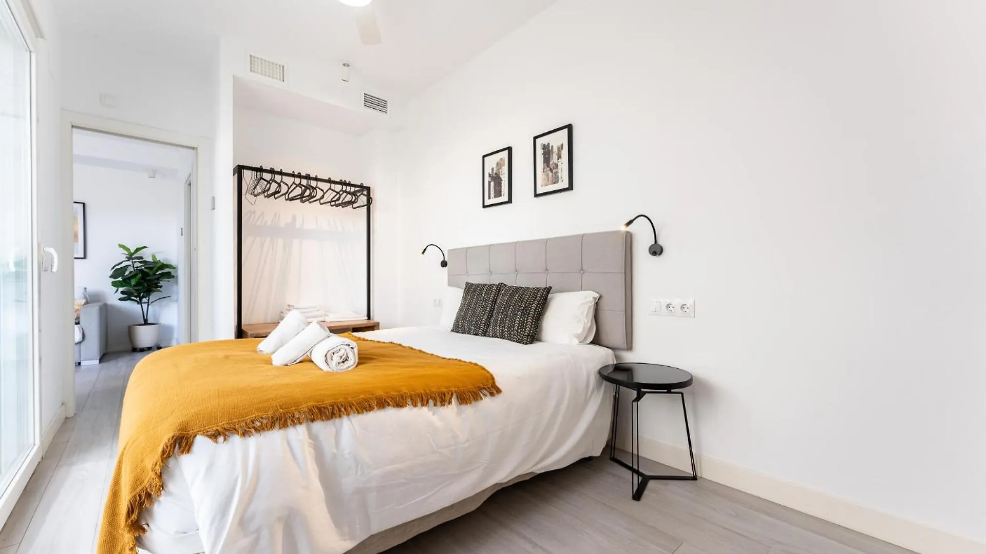 Apartamento En El Palo Malaga 0*,